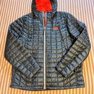 Men's North Face lightweight coat.